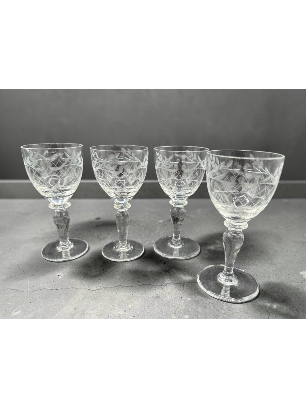 Set Of 4 Vintage Weston Optical Crystal Etched Floral Lattice Cordial Elegant St